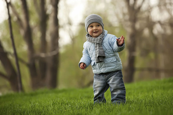 Как правильно одеть ребенка на прогулку. 3 вопроса педиатру